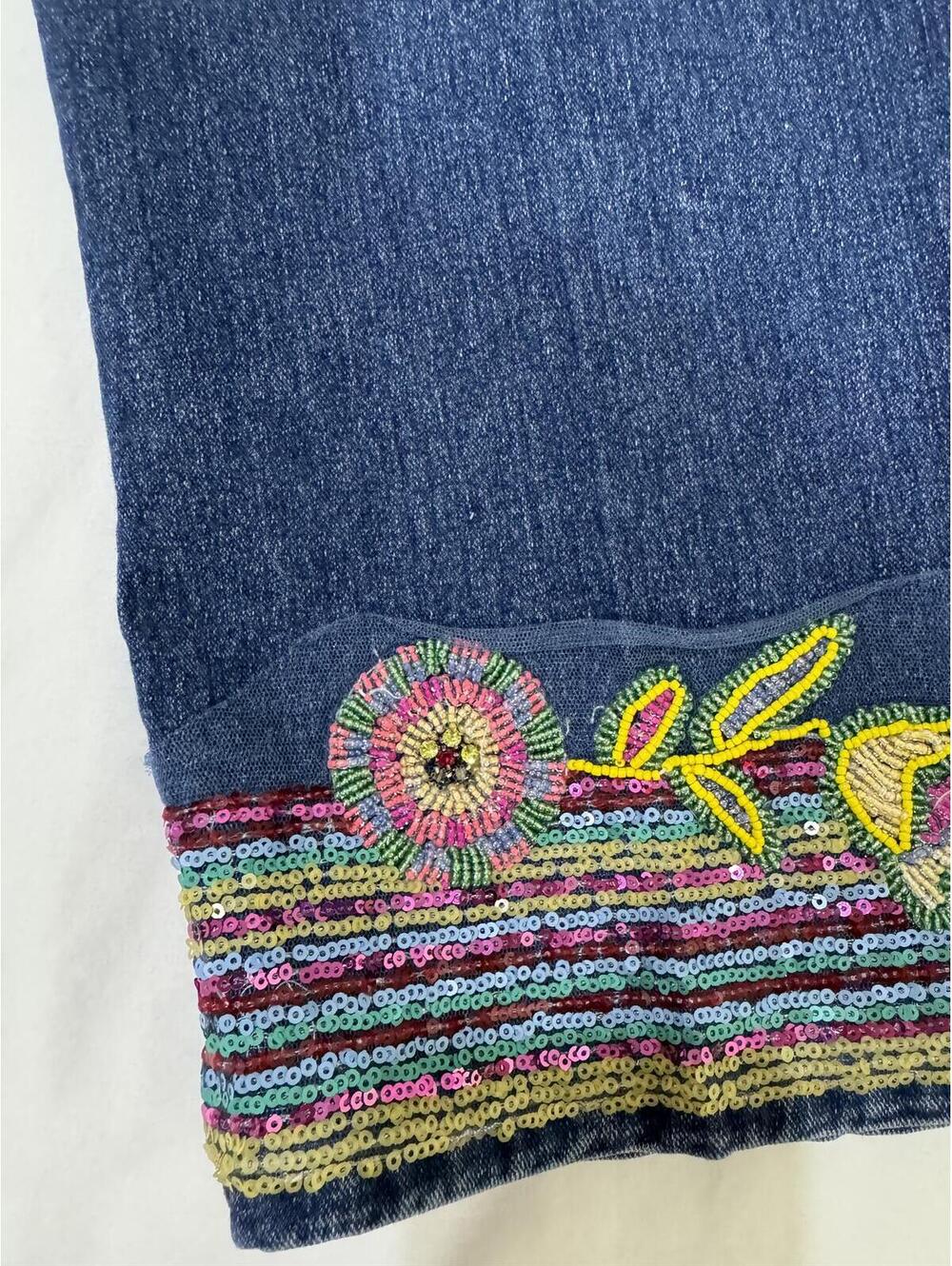 V. Cristina Embroidered Floral Cropped Jeans Size 8 Boho Y2K Capri Denim - Picture 4 of 9